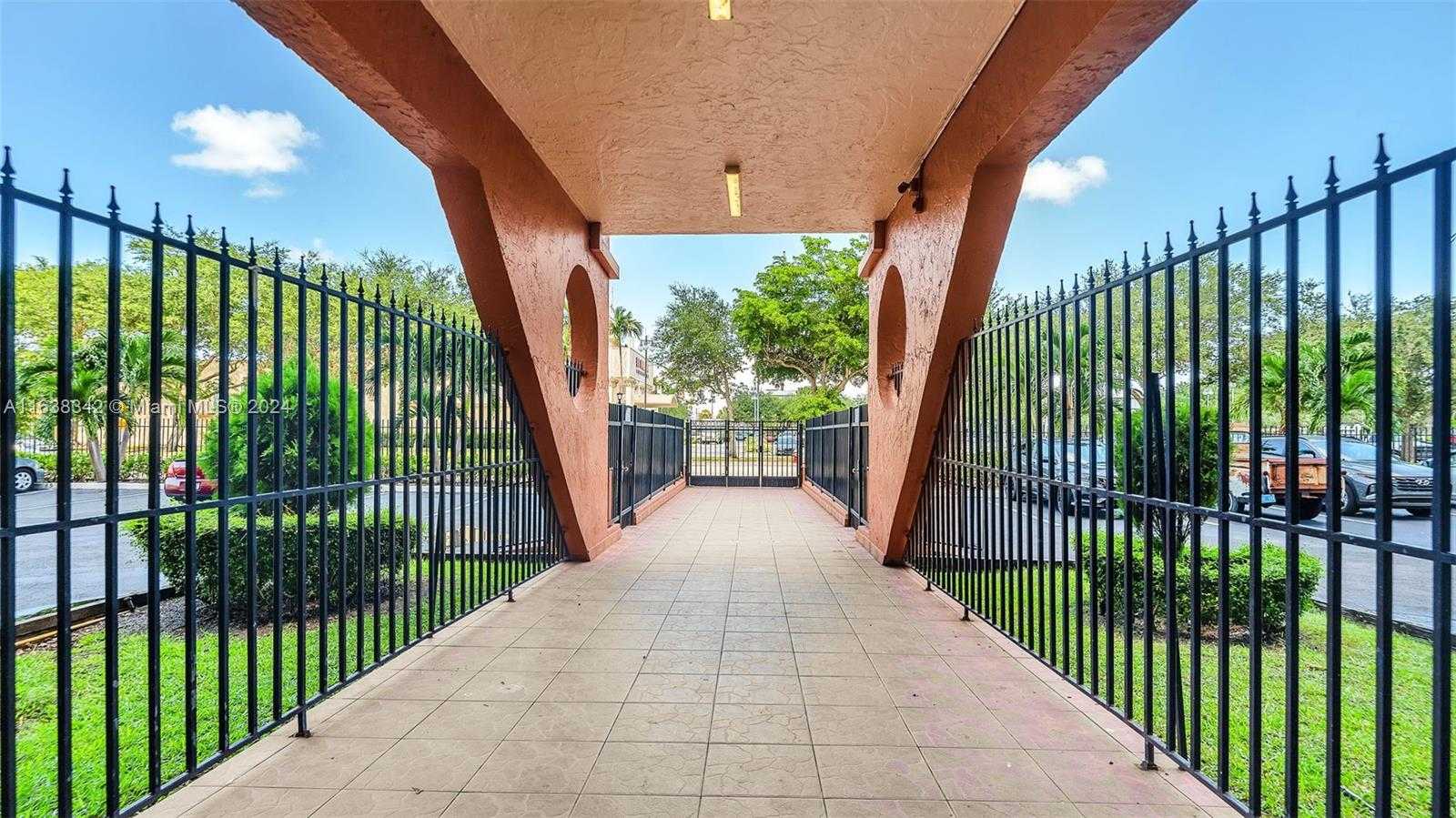 Small Image of 4675 WEST 18TH CT #612, Hialeah Number 3