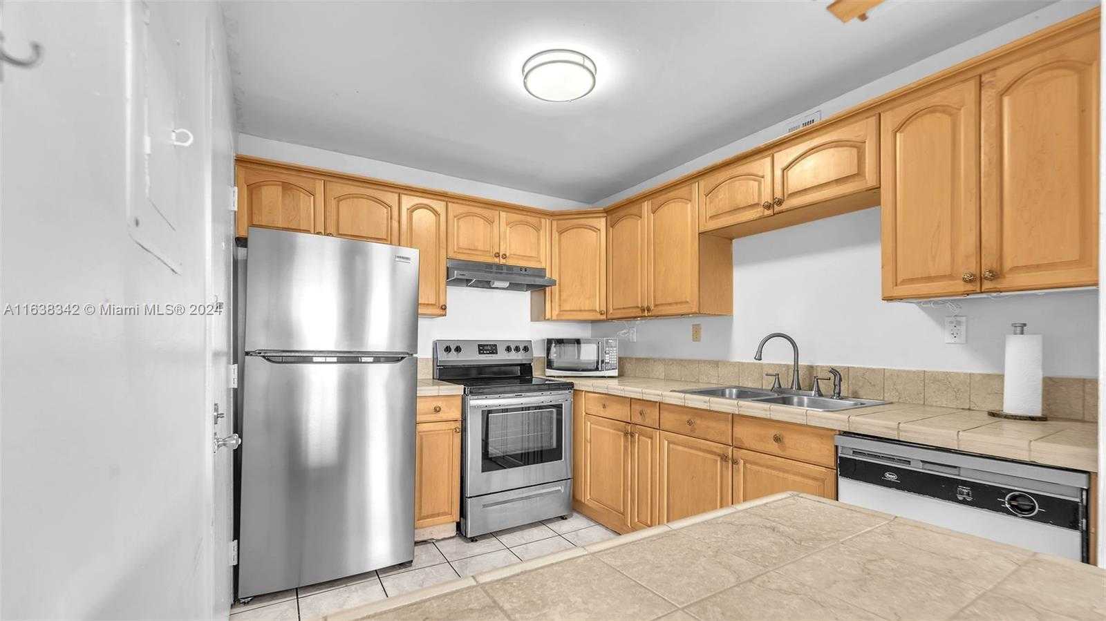 Small Image of 4675 WEST 18TH CT #612, Hialeah Number 9