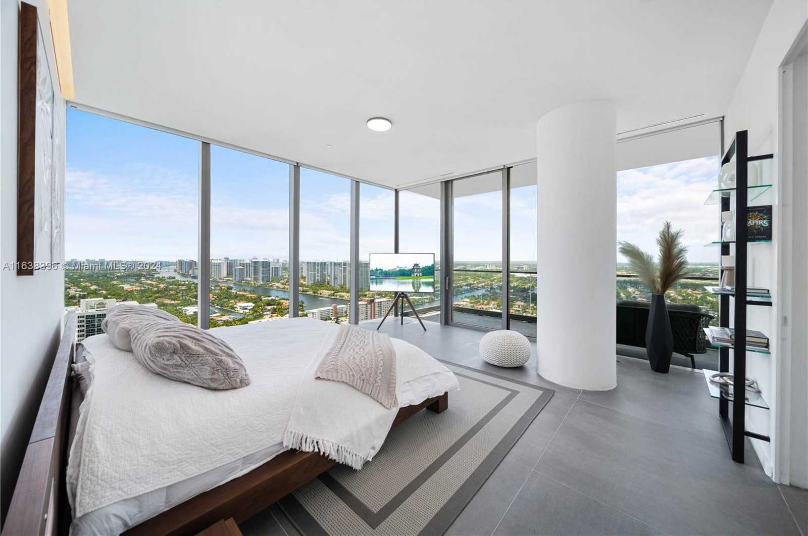 Small Image of 2000 SOUTH OCEAN DR #31B, Hallandale Beach Number 22