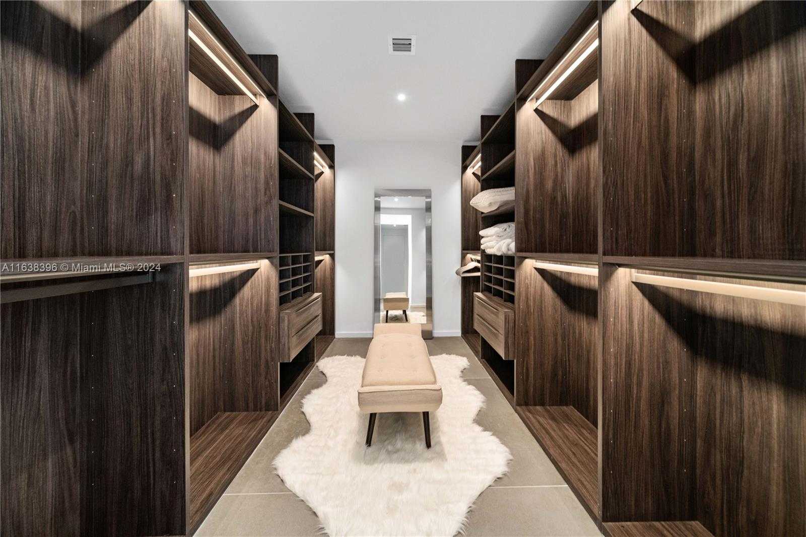 Small Image of 2000 SOUTH OCEAN DR #31B, Hallandale Beach Number 27