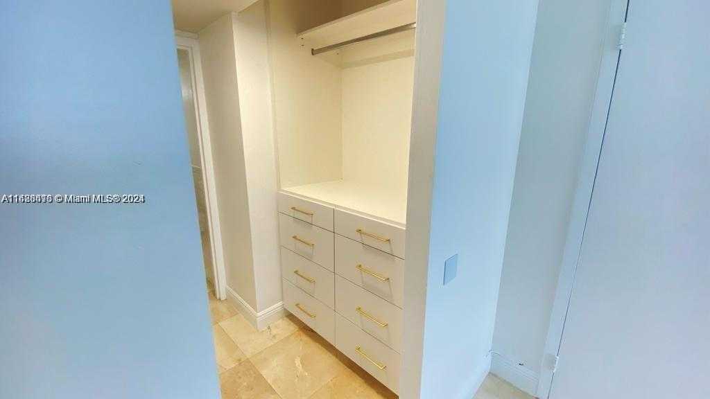 Small Image of 2030 SOUTH OCEAN DR #516, Hallandale Beach Number 10