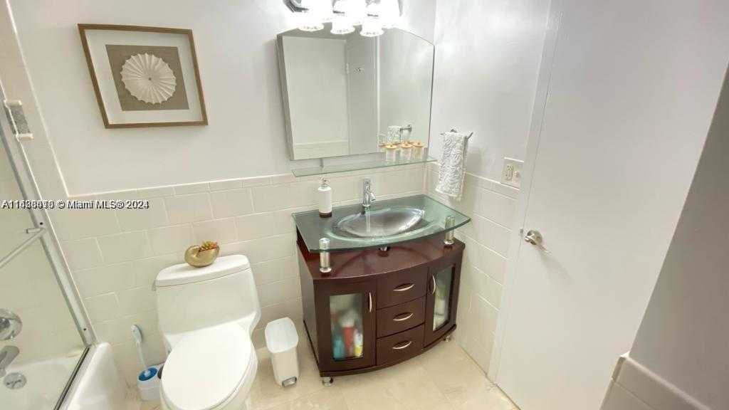Small Image of 2030 SOUTH OCEAN DR #516, Hallandale Beach Number 11