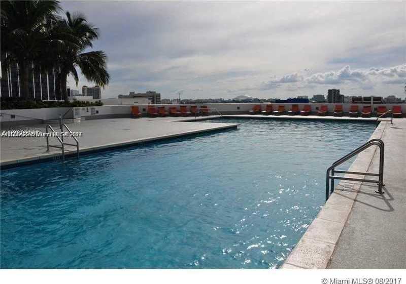 Small Image of Opera Tower, 1750 N Bayshore Dr, Miami, FL 33132, USA Number 5
