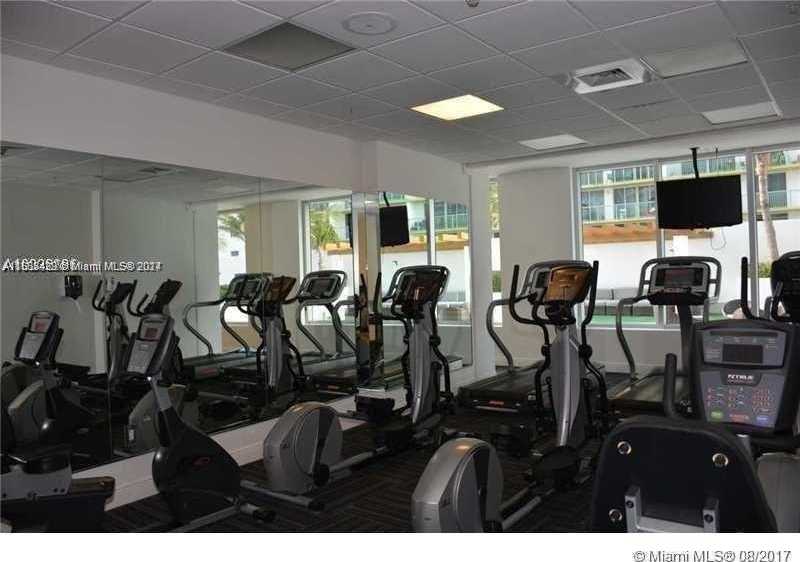 Small Image of Opera Tower, 1750 N Bayshore Dr, Miami, FL 33132, USA Number 7