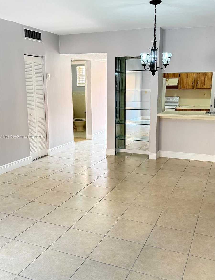 Small Image of 440 EAST 23RD ST #1219, Hialeah Number 3