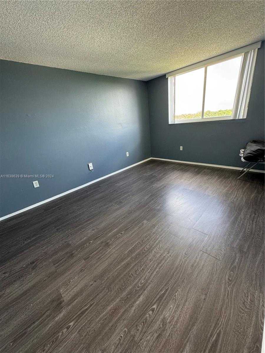 Small Image of 1251 NORTH EAST 108TH ST #602, Miami Number 7
