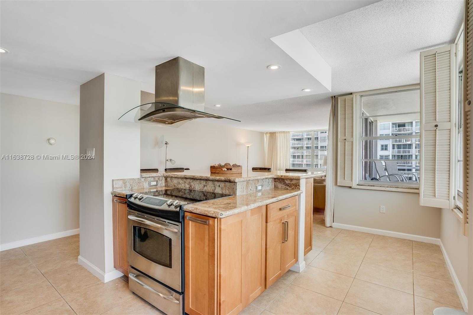 Small Image of 18041 BISCAYNE BLVD #1404, Aventura Number 10