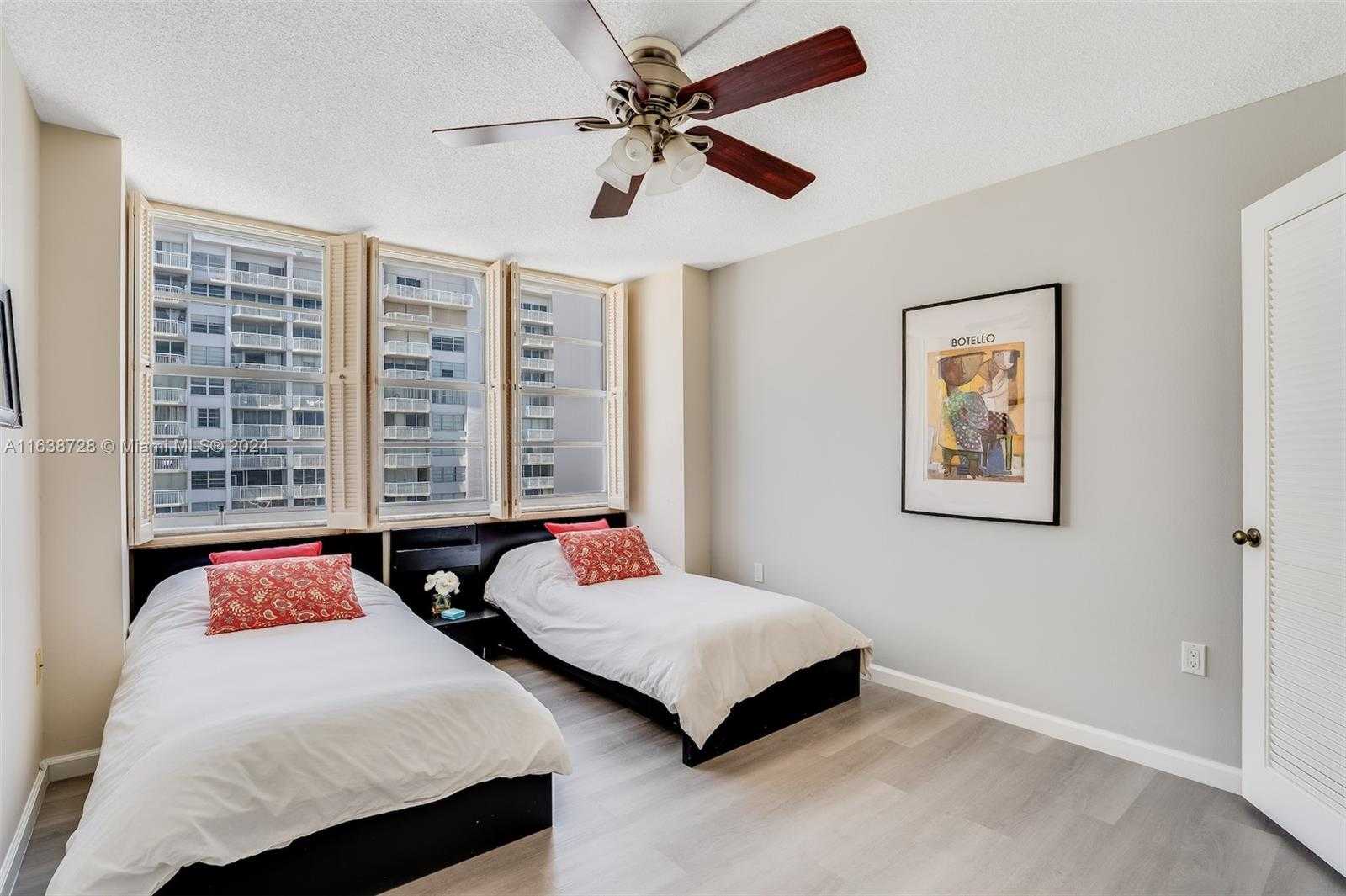 Small Image of 18041 BISCAYNE BLVD #1404, Aventura Number 13
