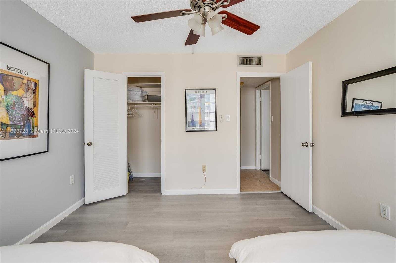 Small Image of 18041 BISCAYNE BLVD #1404, Aventura Number 14
