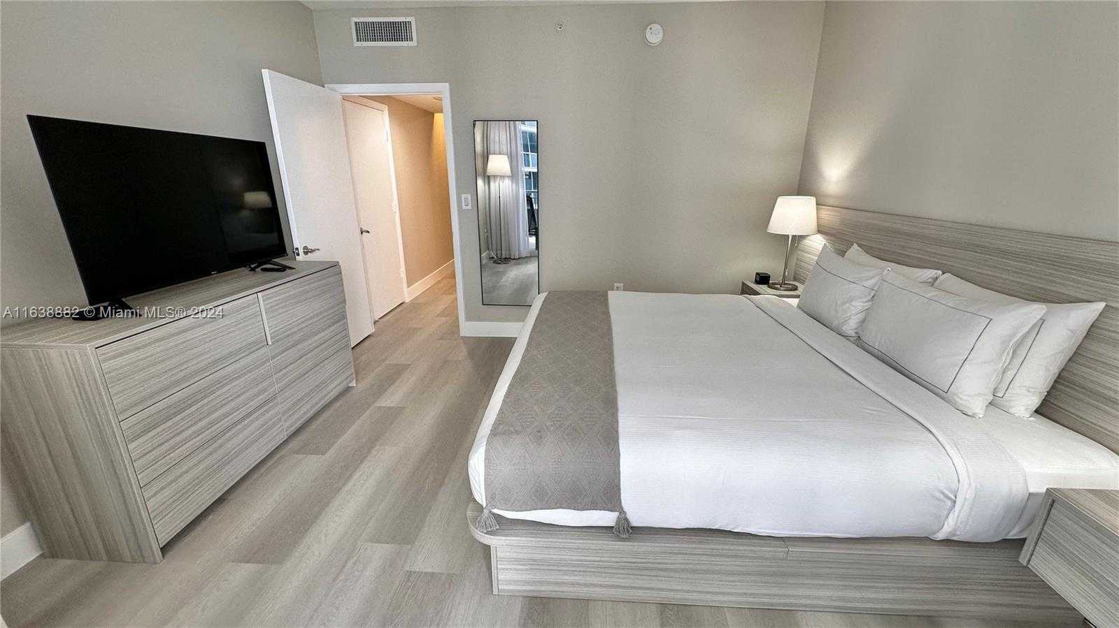 Small Image of 17375 COLLINS AVE #2003, Sunny Isles Beach Number 33
