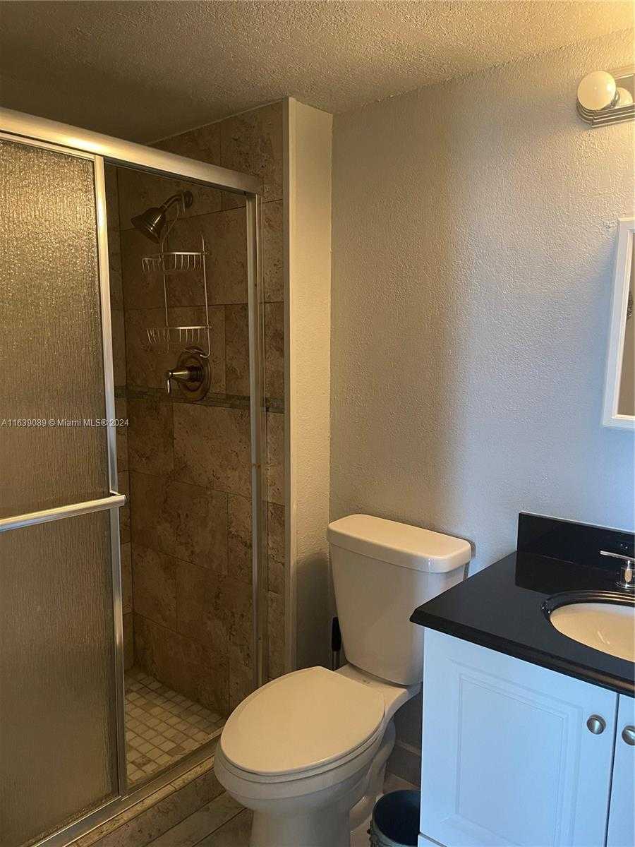 Small Image of 20100 WEST COUNTRY CLUB DR #507, Aventura Number 10
