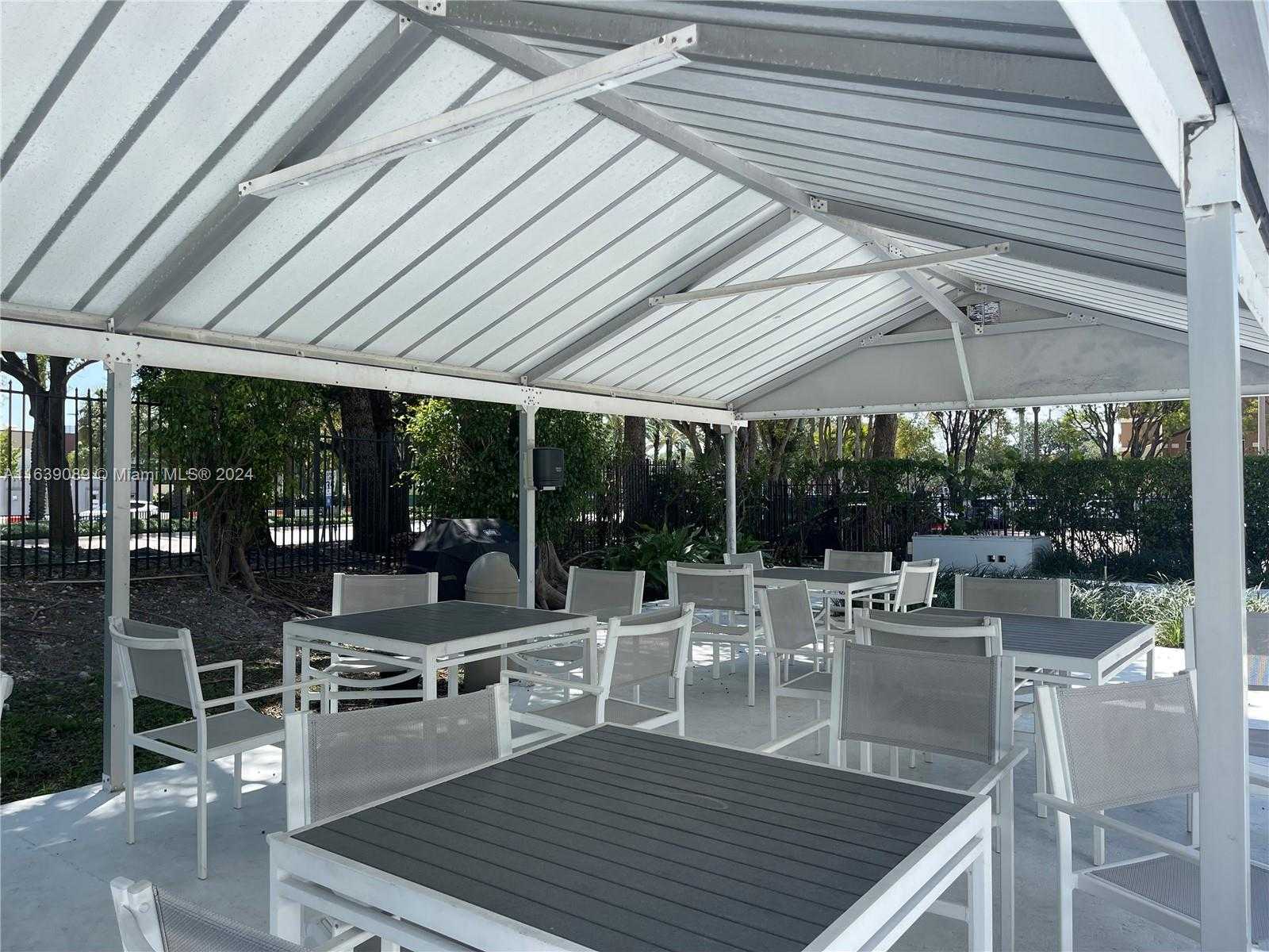 Small Image of 20100 WEST COUNTRY CLUB DR #507, Aventura Number 21