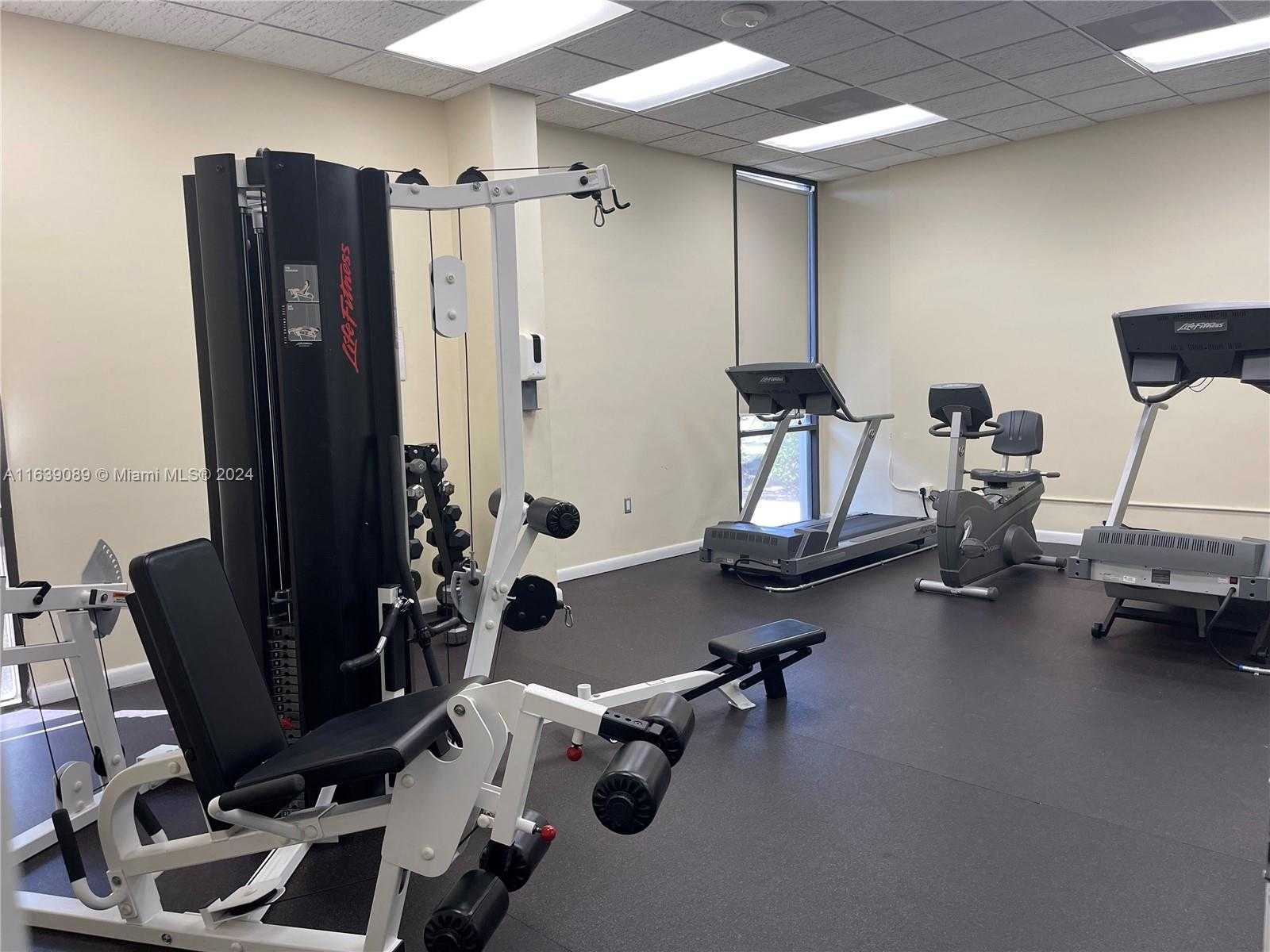 Small Image of 20100 WEST COUNTRY CLUB DR #507, Aventura Number 22