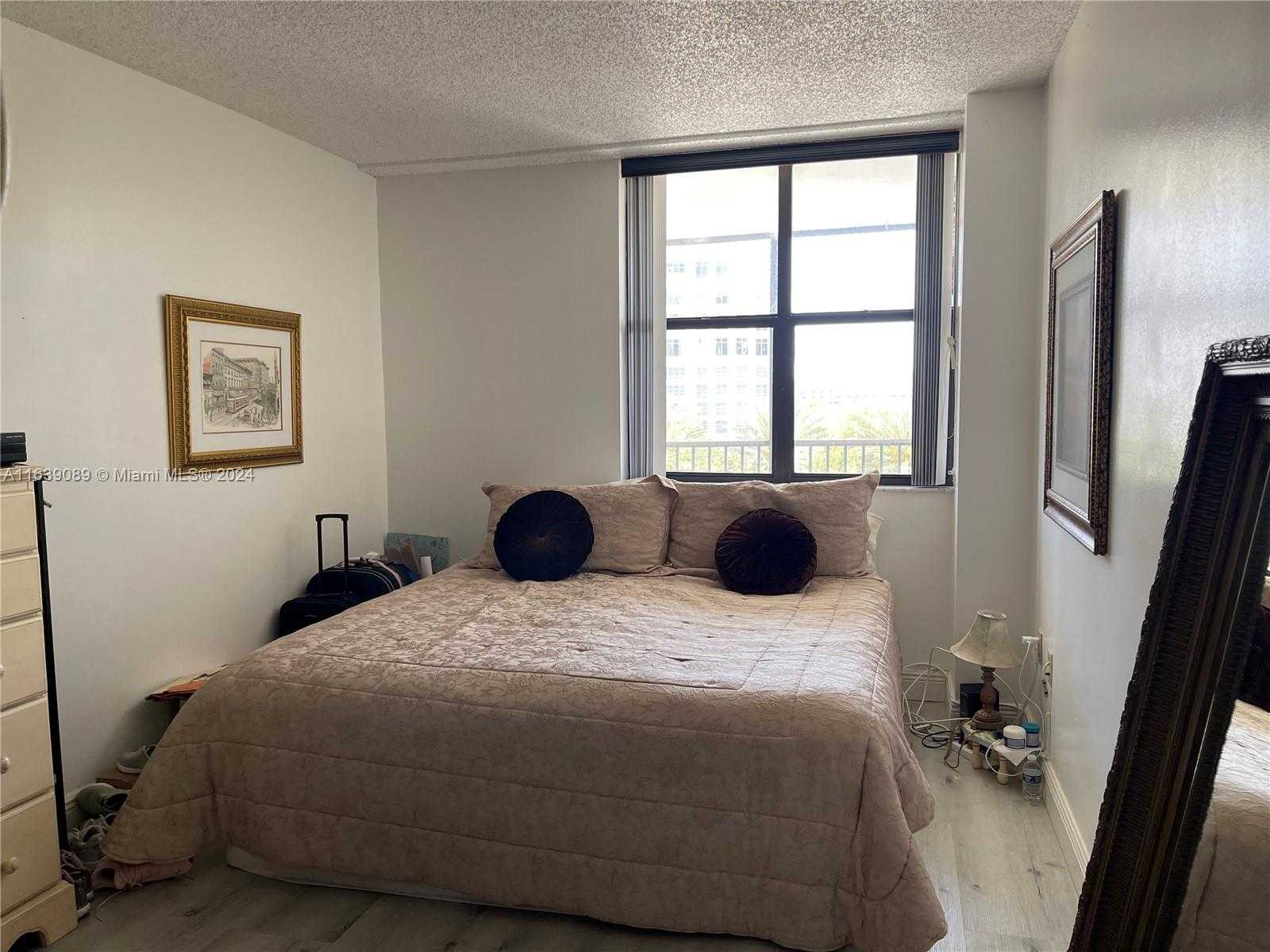Small Image of 20100 WEST COUNTRY CLUB DR #507, Aventura Number 9