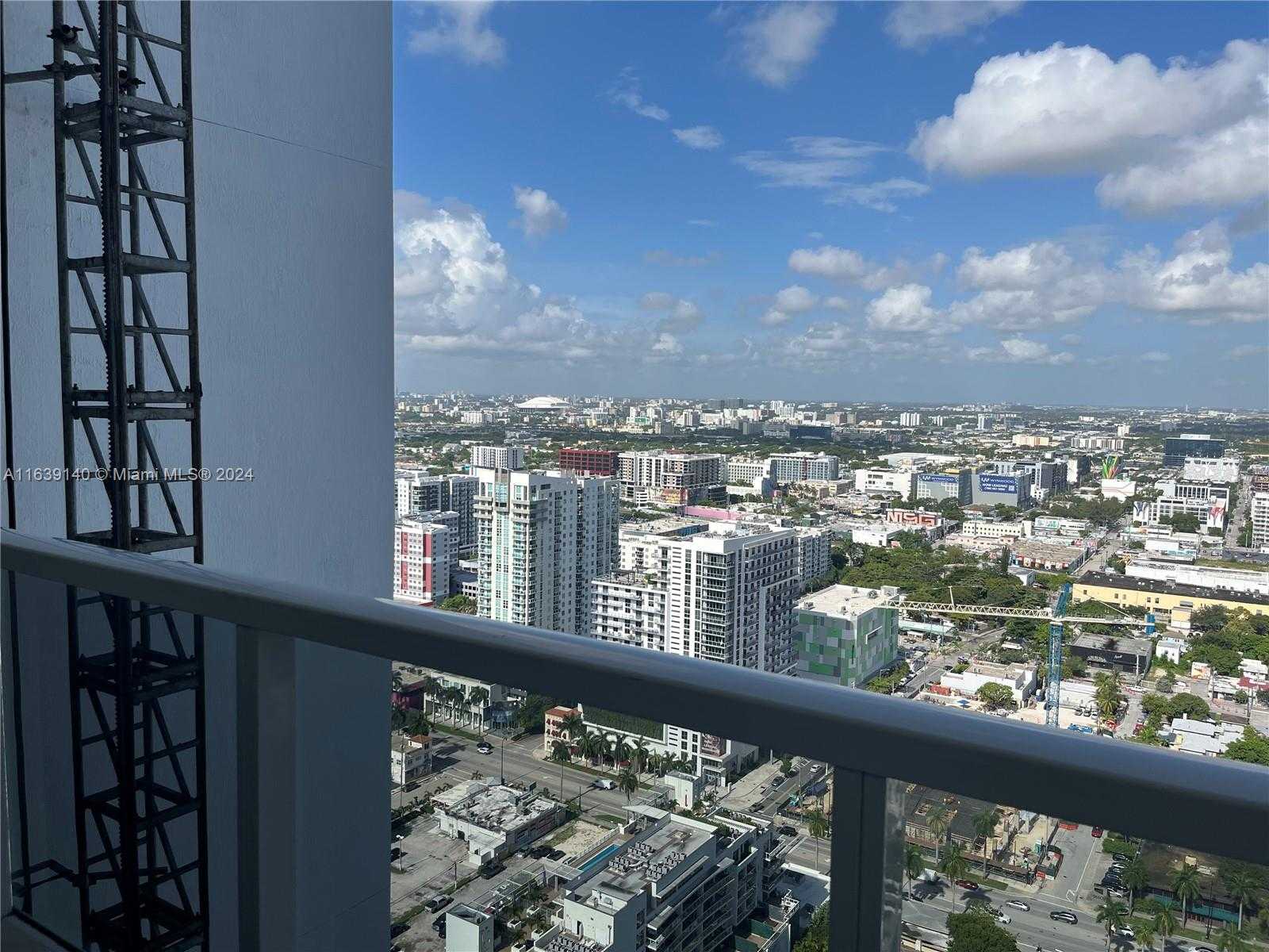 Small Image of 600 NORTH EAST 27 STREET #LPH03, Miami Number 24