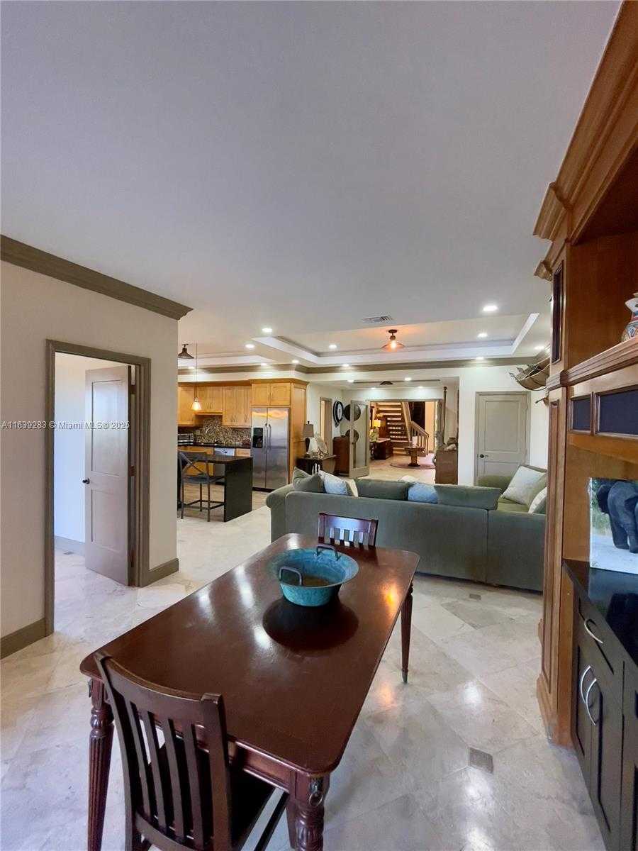 Small Image of 6100 PARADISE POINT DR #6100, Palmetto Bay Number 10
