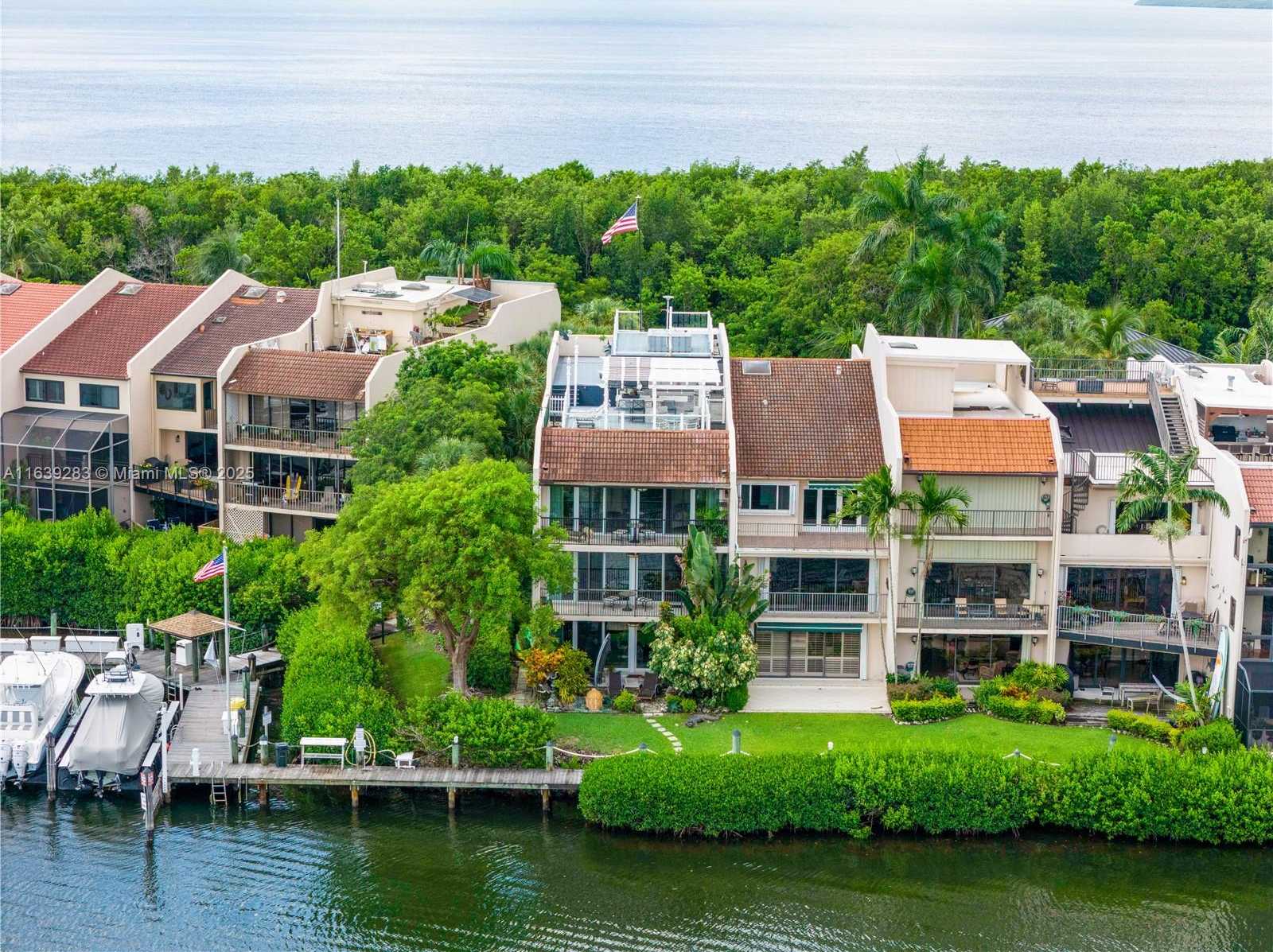 Small Image of 6100 PARADISE POINT DR #6100, Palmetto Bay Number 21