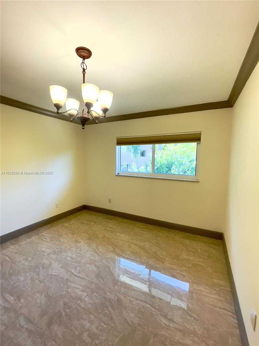 Small Image of 6100 PARADISE POINT DR #6100, Palmetto Bay Number 42