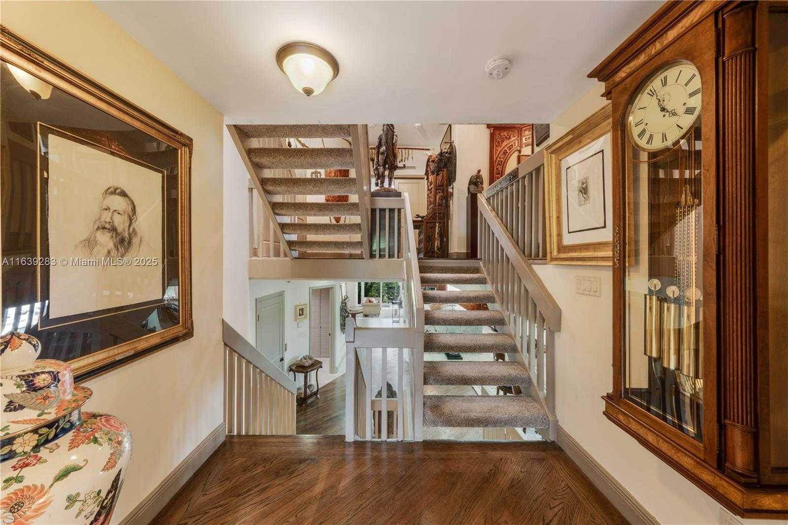 Small Image of 6100 PARADISE POINT DR #6100, Palmetto Bay Number 46