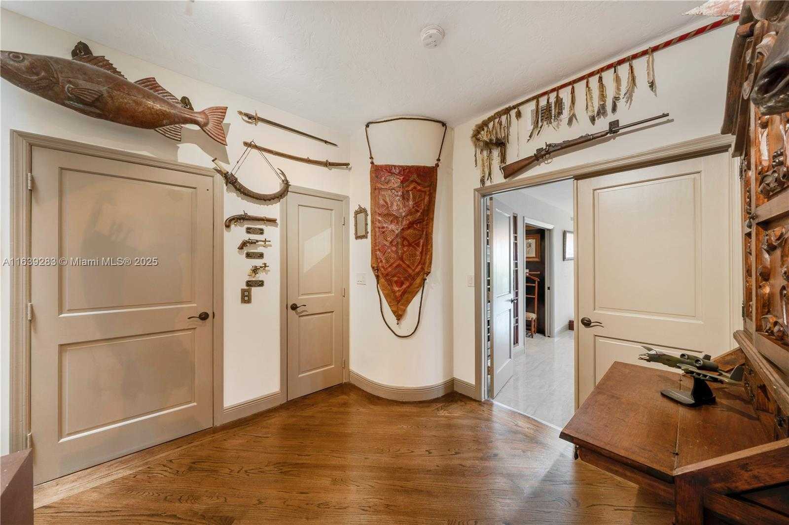 Small Image of 6100 PARADISE POINT DR #6100, Palmetto Bay Number 49