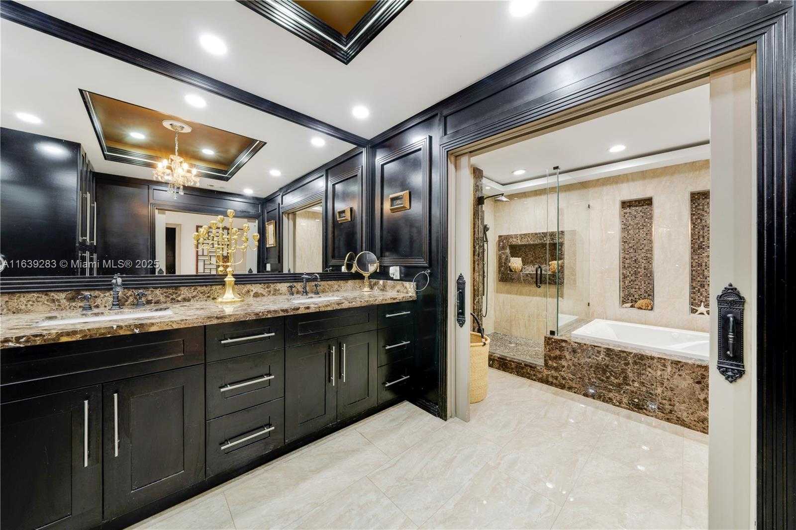 Small Image of 6100 PARADISE POINT DR #6100, Palmetto Bay Number 53