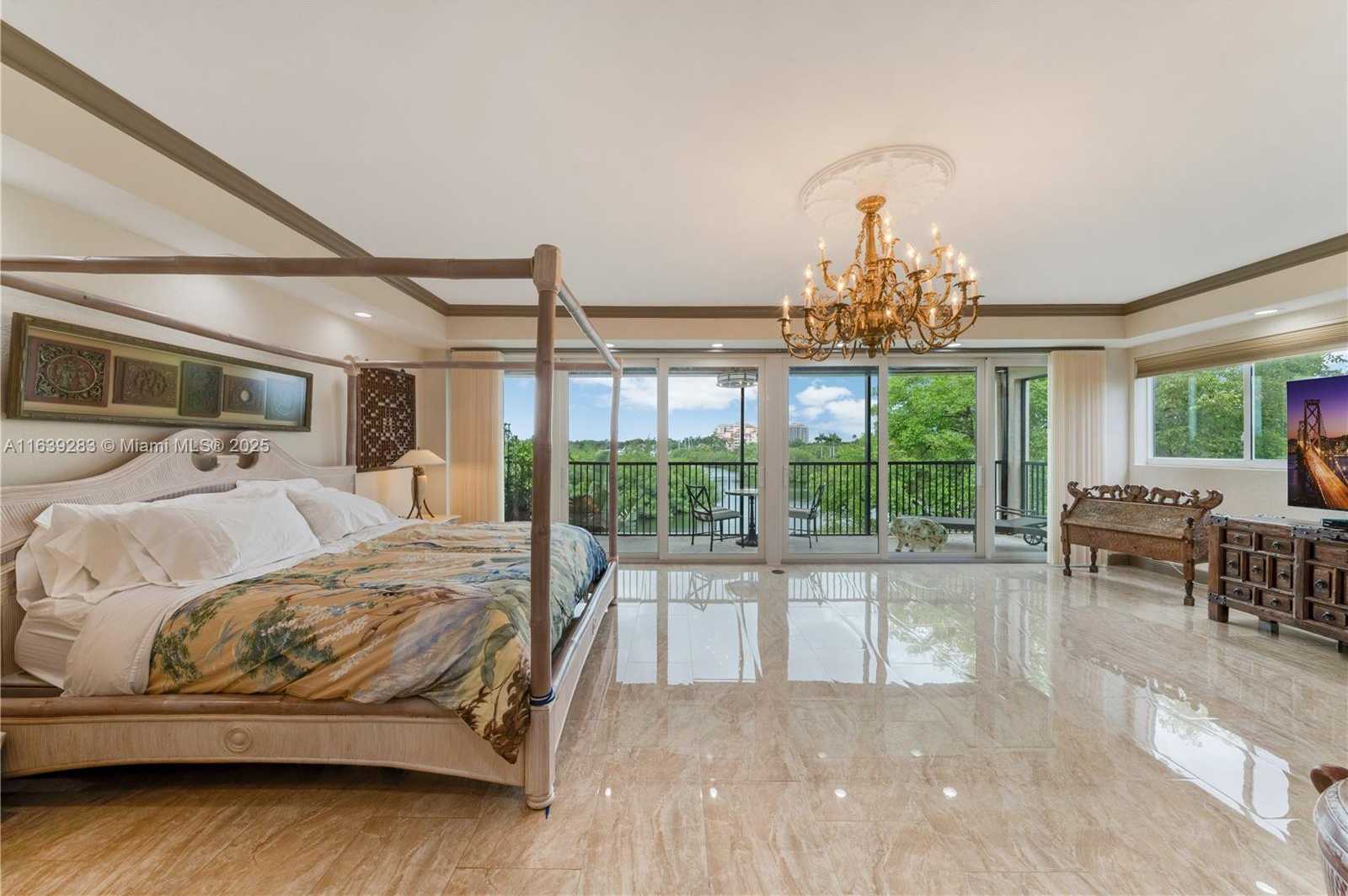 Small Image of 6100 PARADISE POINT DR #6100, Palmetto Bay Number 58