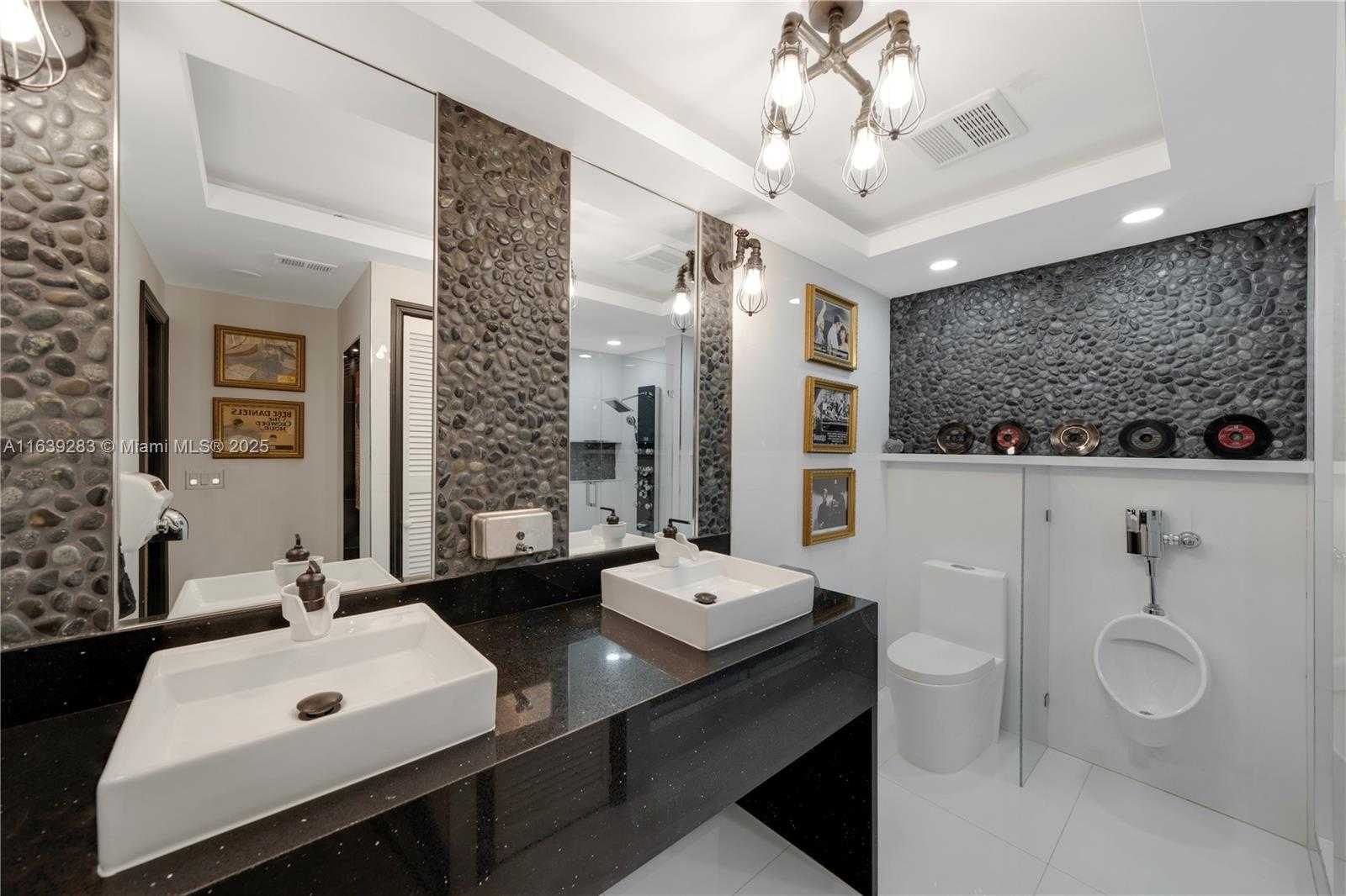 Small Image of 6100 PARADISE POINT DR #6100, Palmetto Bay Number 69