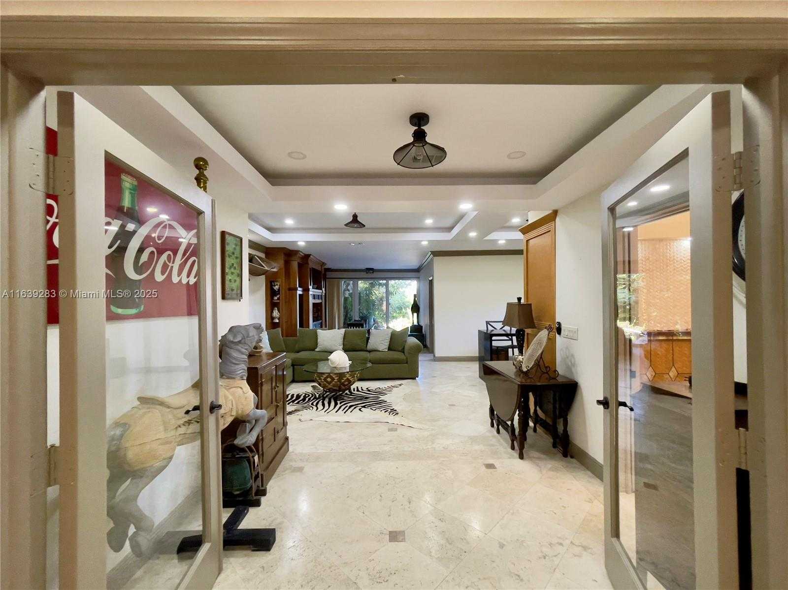 Small Image of 6100 PARADISE POINT DR #6100, Palmetto Bay Number 7