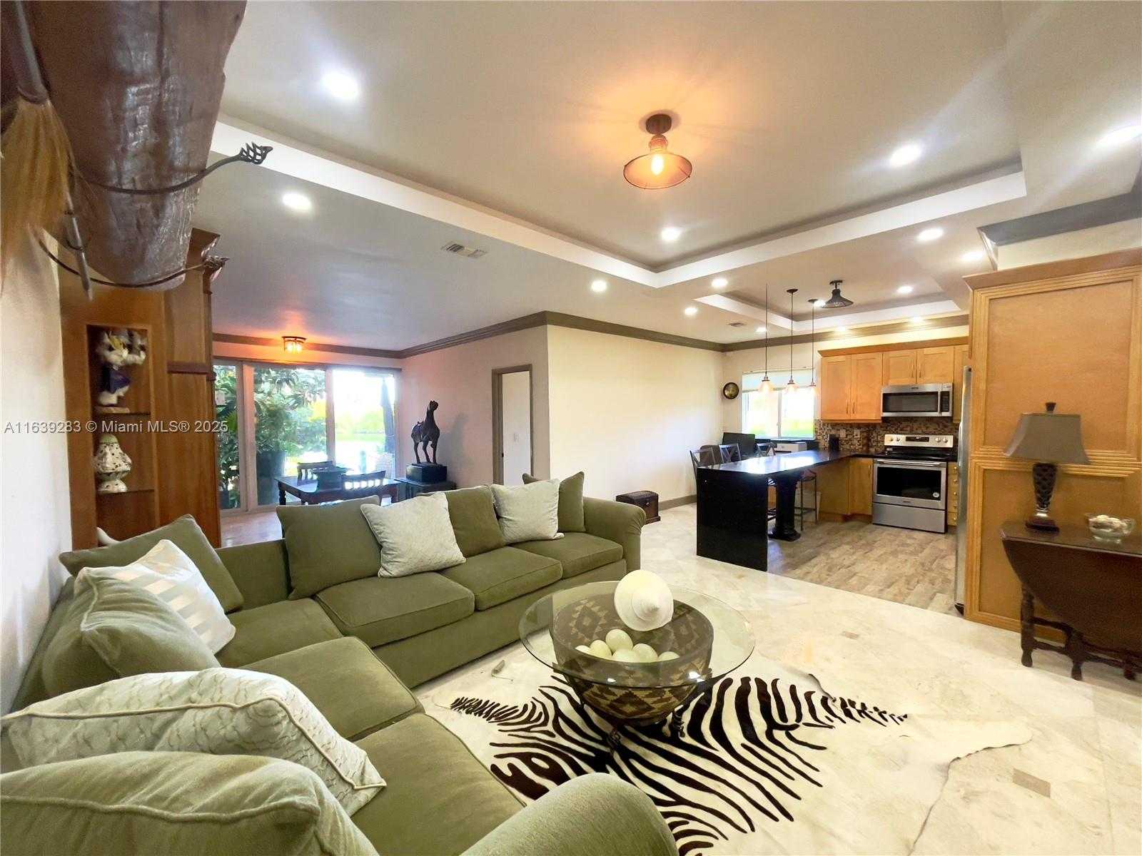 Small Image of 6100 PARADISE POINT DR #6100, Palmetto Bay Number 8