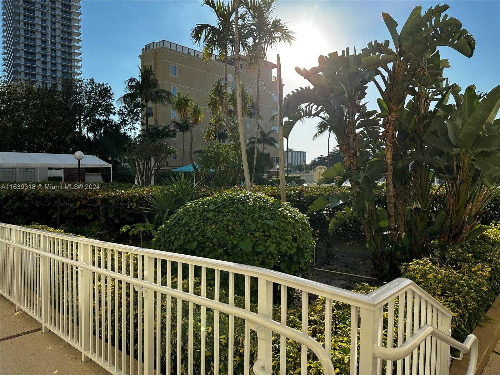 Small Image of 3800 SOUTH OCEAN DR #1518, Hollywood Number 7
