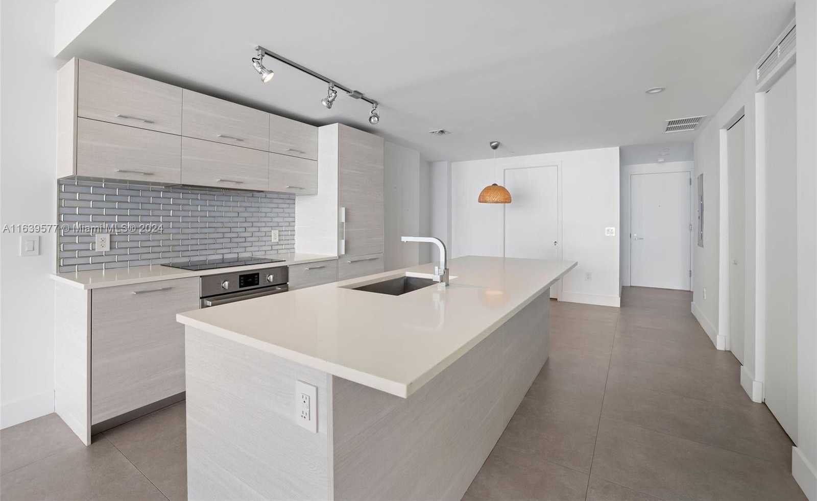 Small Image of 650 NORTH EAST 32ND ST #3203, Miami Number 10