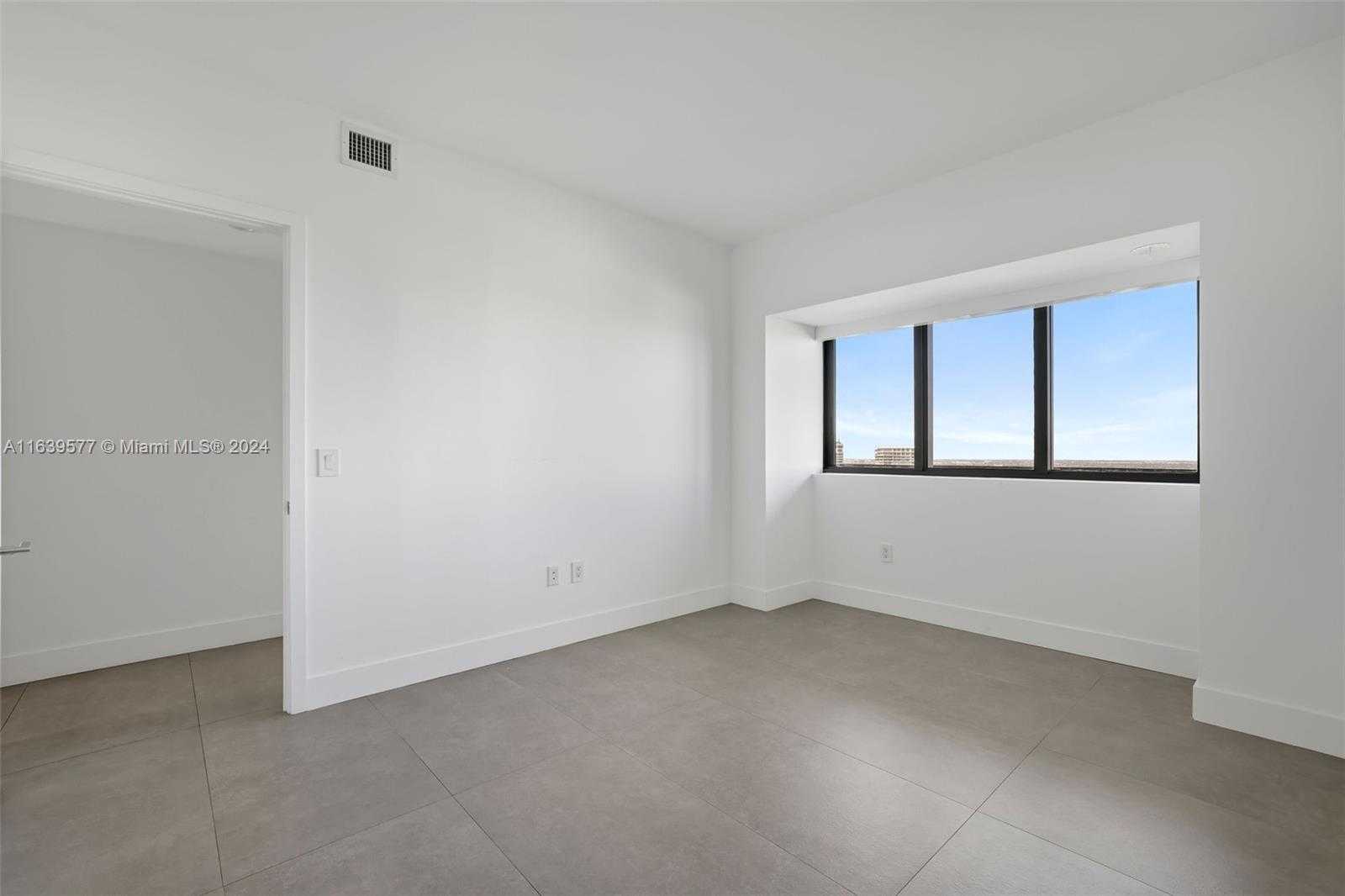 Small Image of 650 NORTH EAST 32ND ST #3203, Miami Number 19