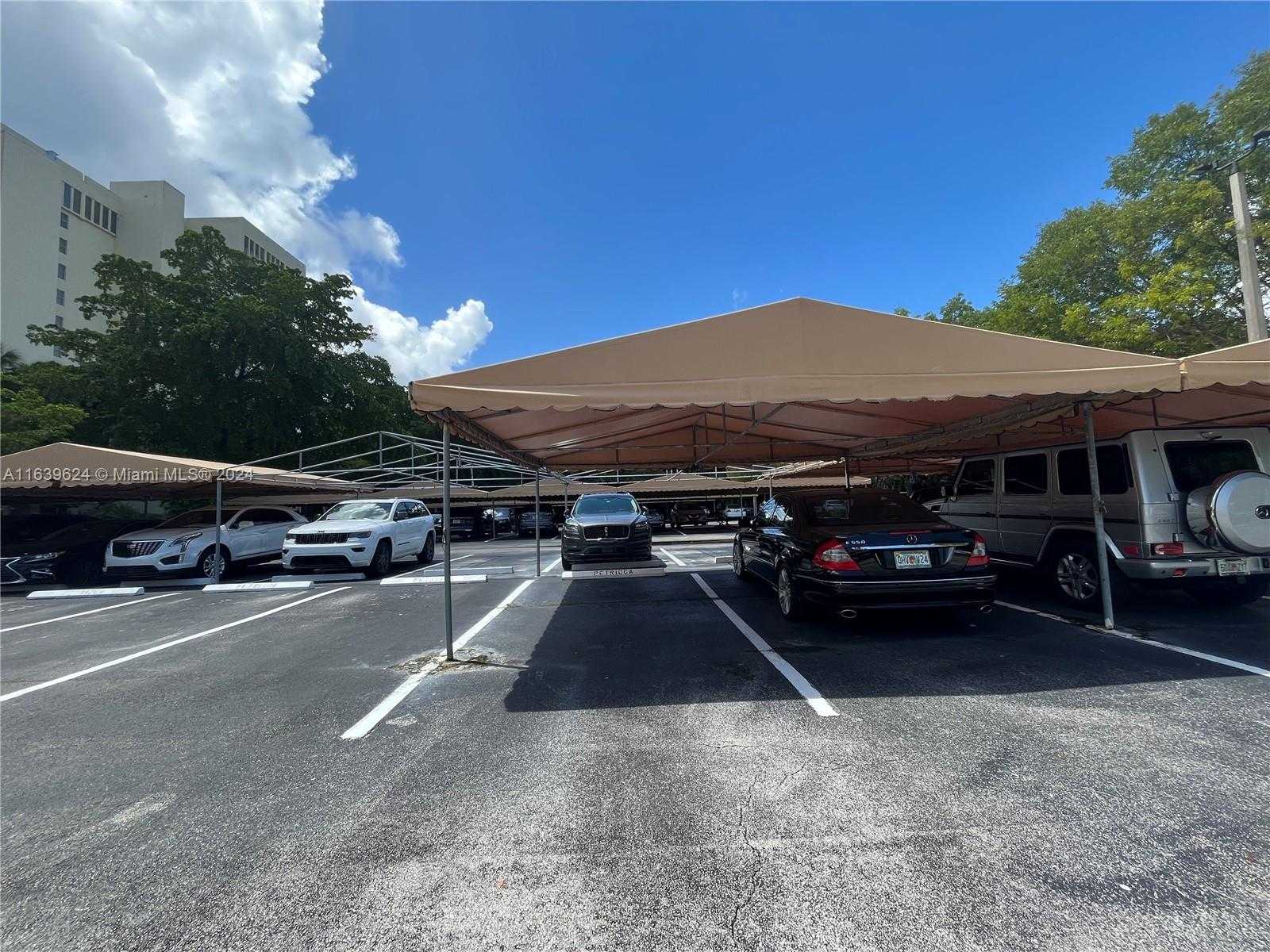 Small Image of 11111 BISCAYNE BLVD #2D, Miami Number 25