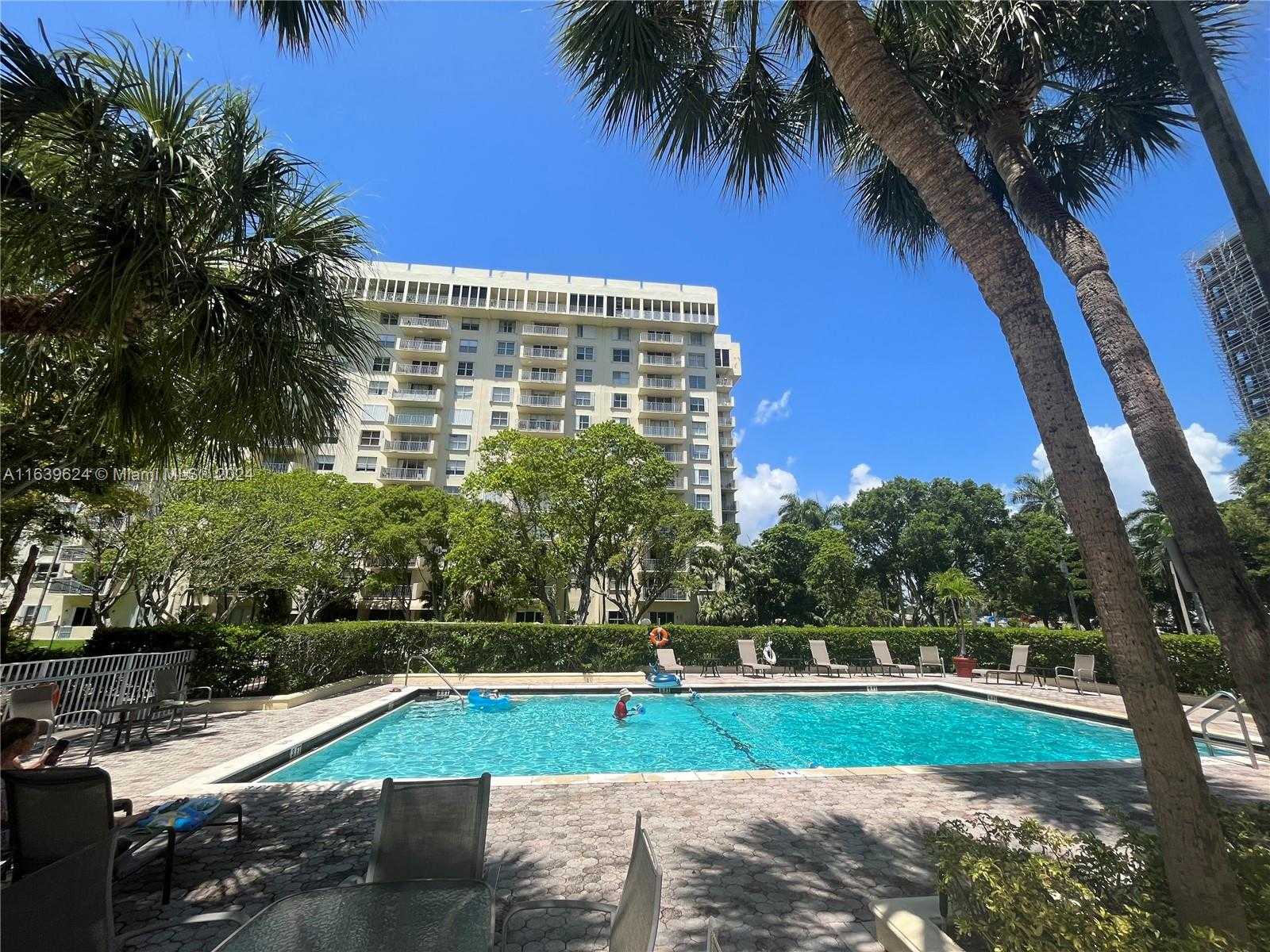 Small Image of 11111 BISCAYNE BLVD #2D, Miami Number 45