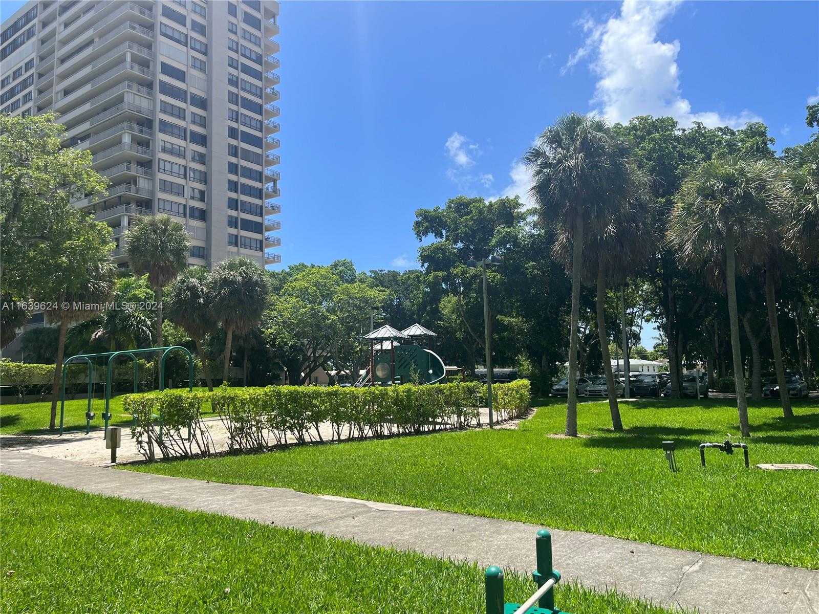 Small Image of 11111 BISCAYNE BLVD #2D, Miami Number 50
