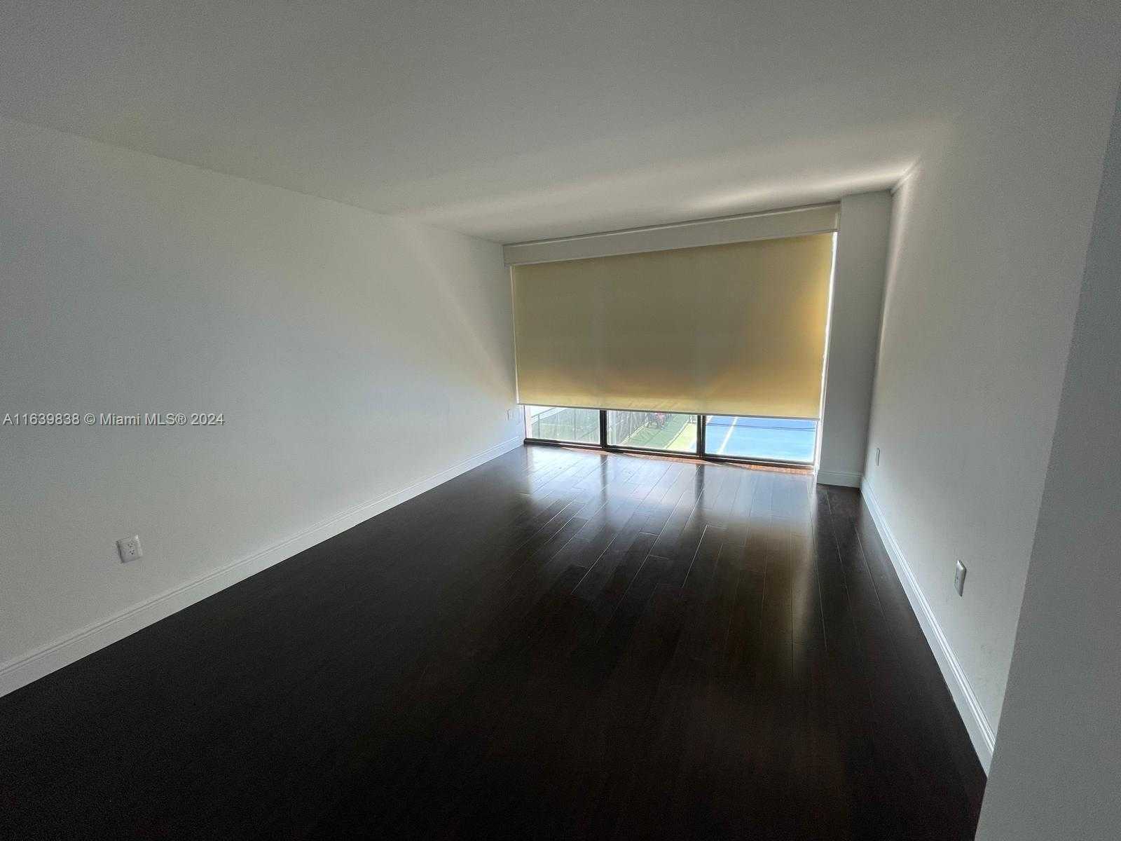 Small Image of 600 NE 36th St, Miami, FL 33137, USA Number 24