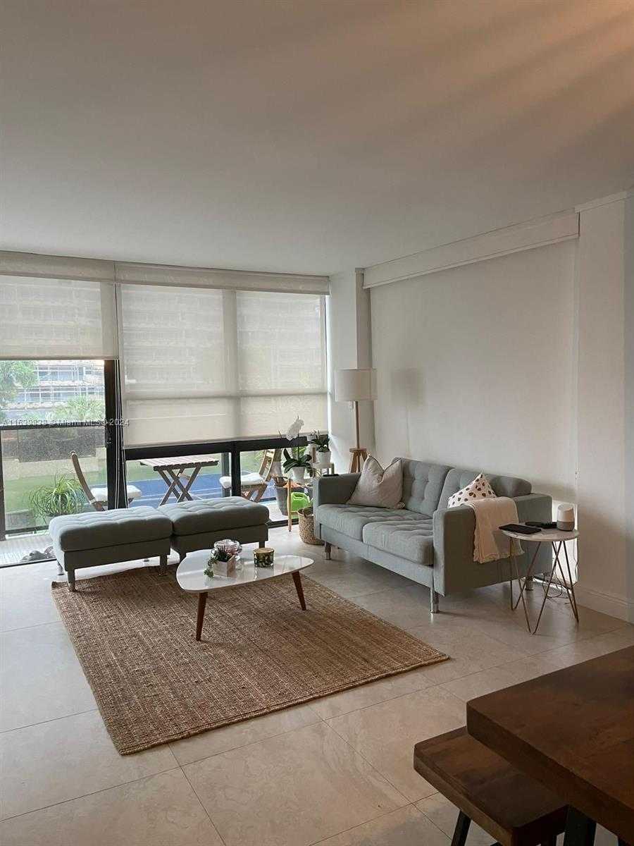 Small Image of 600 NE 36th St, Miami, FL 33137, USA Number 27