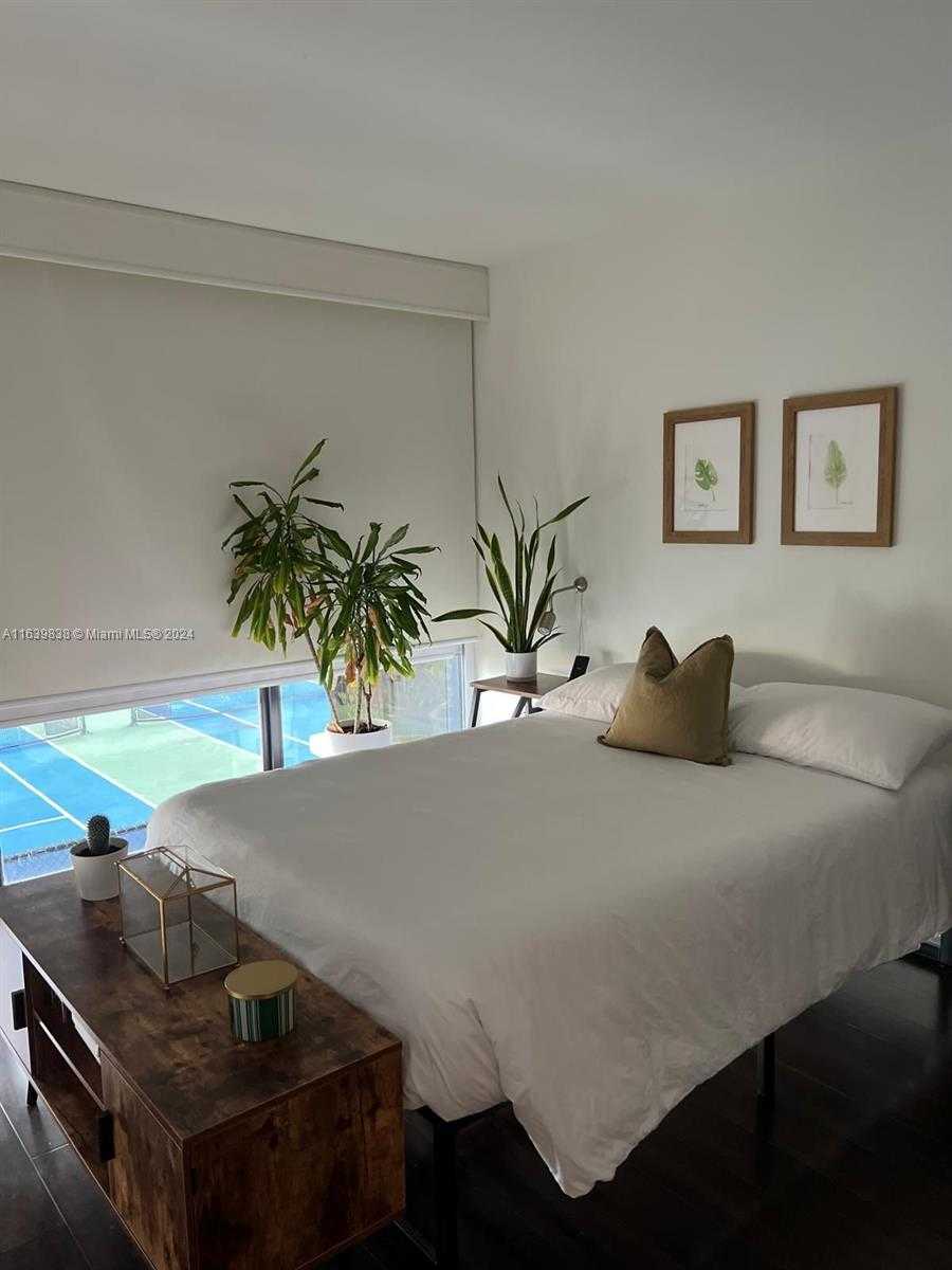 Small Image of 600 NE 36th St, Miami, FL 33137, USA Number 29