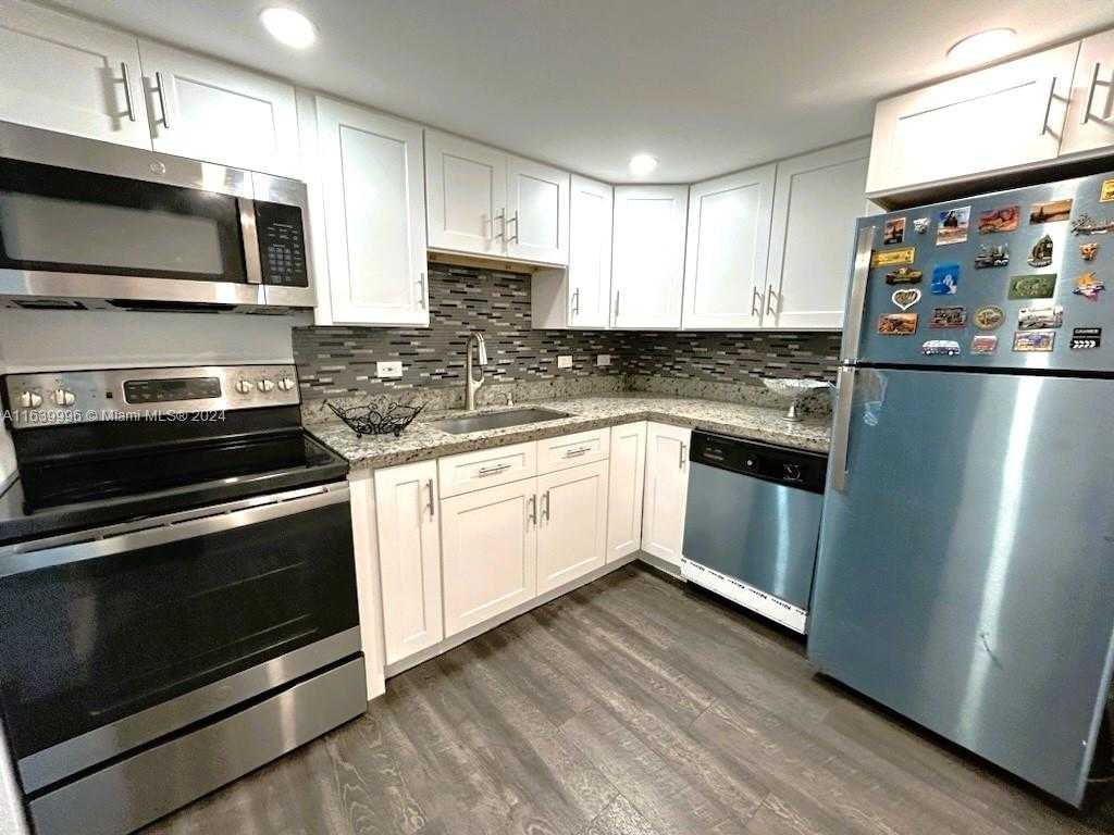 Small Image of 20515 EAST COUNTRY CLUB DR #142, Aventura Number 15