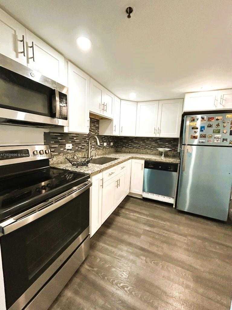 Small Image of 20515 EAST COUNTRY CLUB DR #142, Aventura Number 16