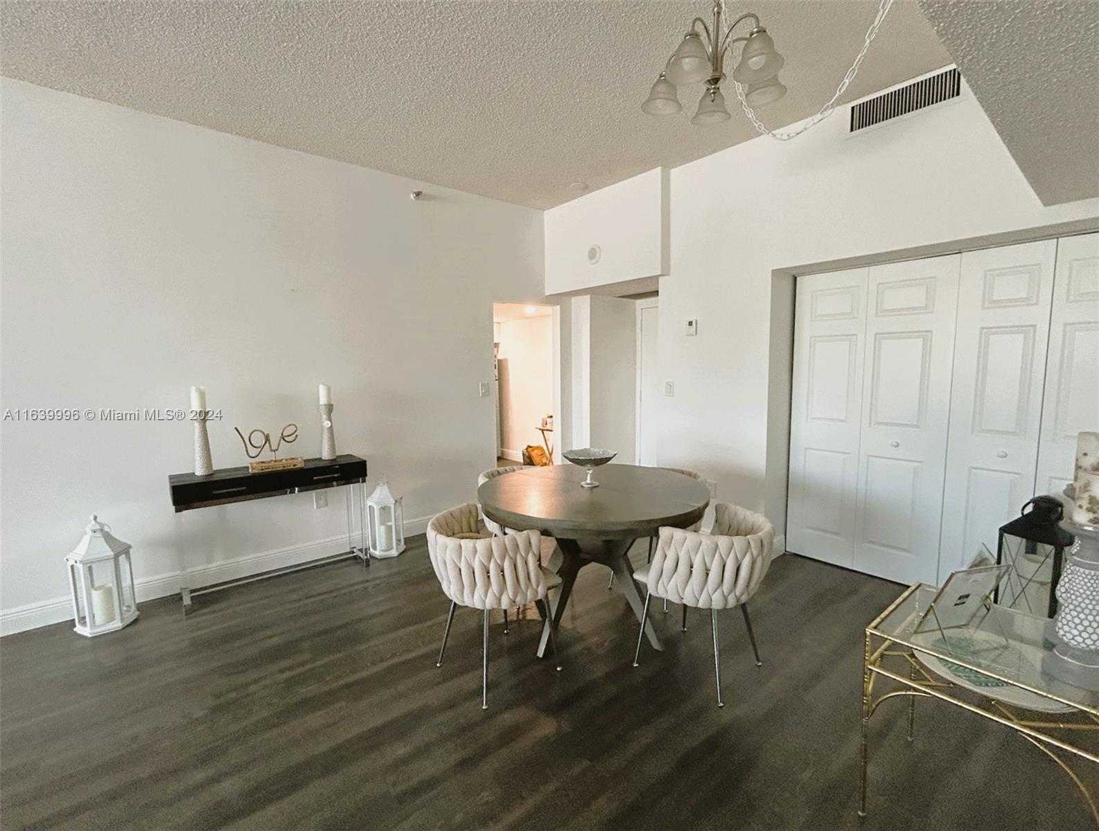 Small Image of 20515 EAST COUNTRY CLUB DR #142, Aventura Number 3