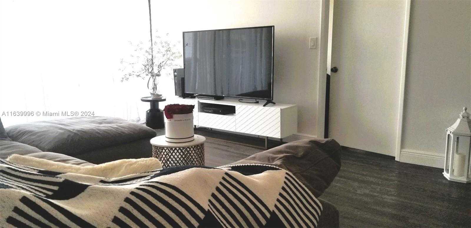Small Image of 20515 EAST COUNTRY CLUB DR #142, Aventura Number 8
