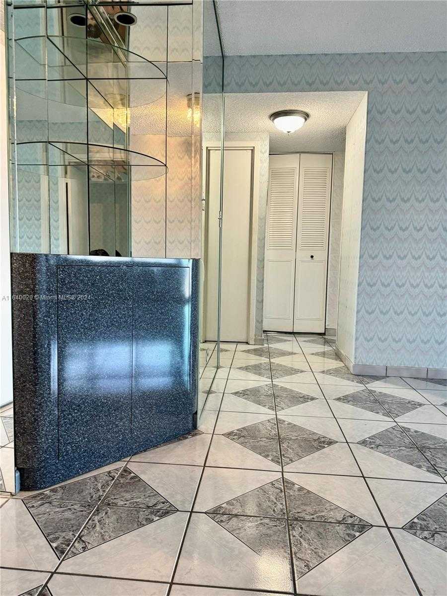 Small Image of 251 174TH ST #1715, Sunny Isles Beach Number 10