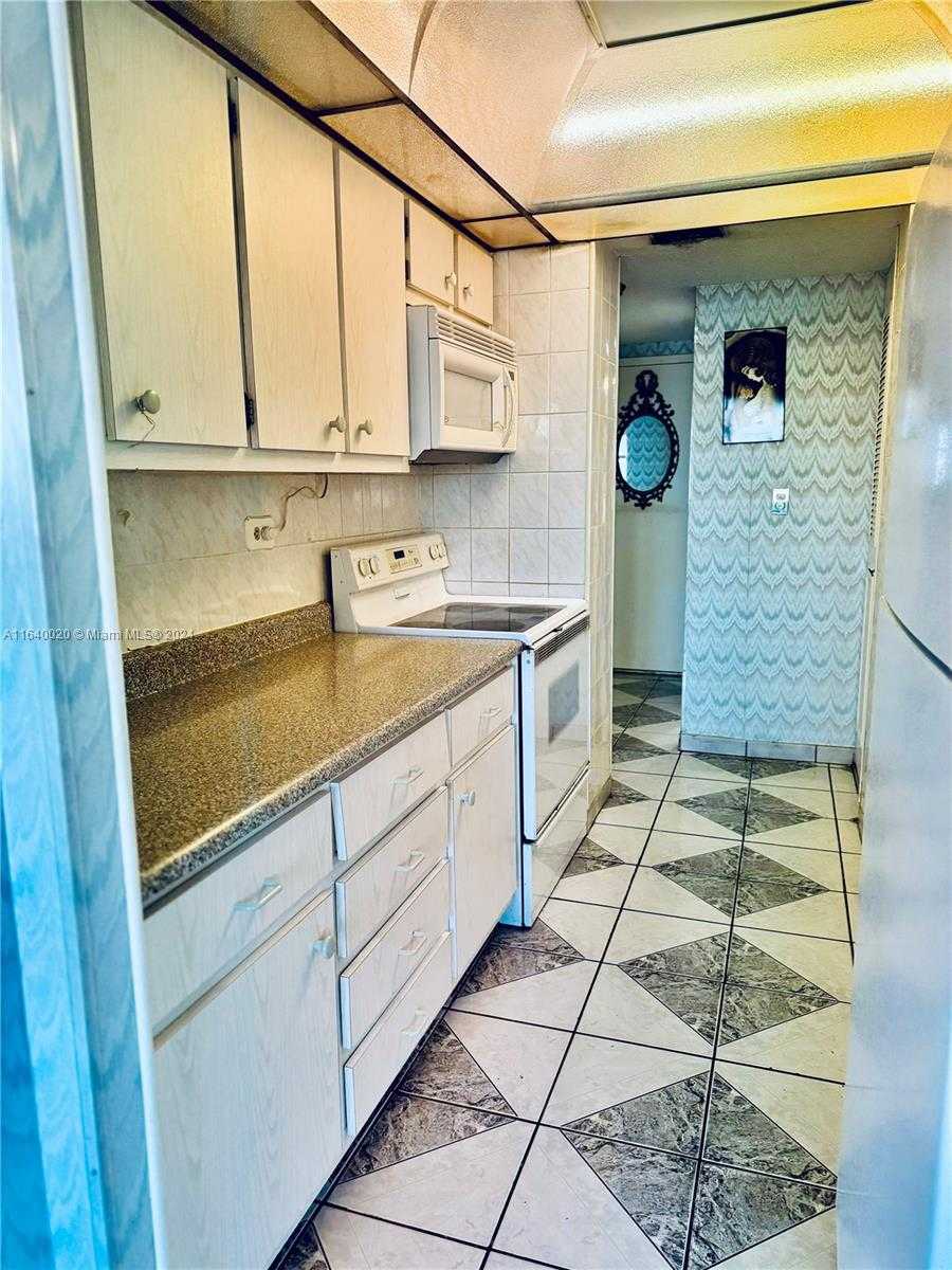 Small Image of 251 174TH ST #1715, Sunny Isles Beach Number 15