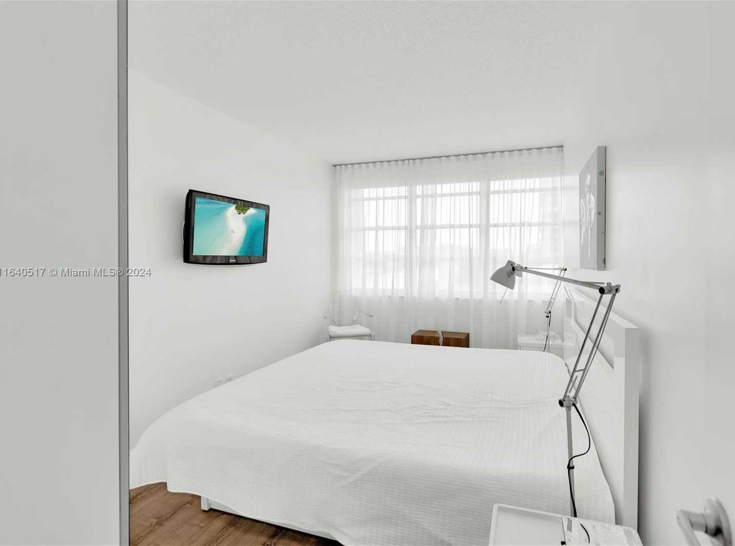 Small Image of 1817 SOUTH OCEAN #320, Hallandale Beach Number 18