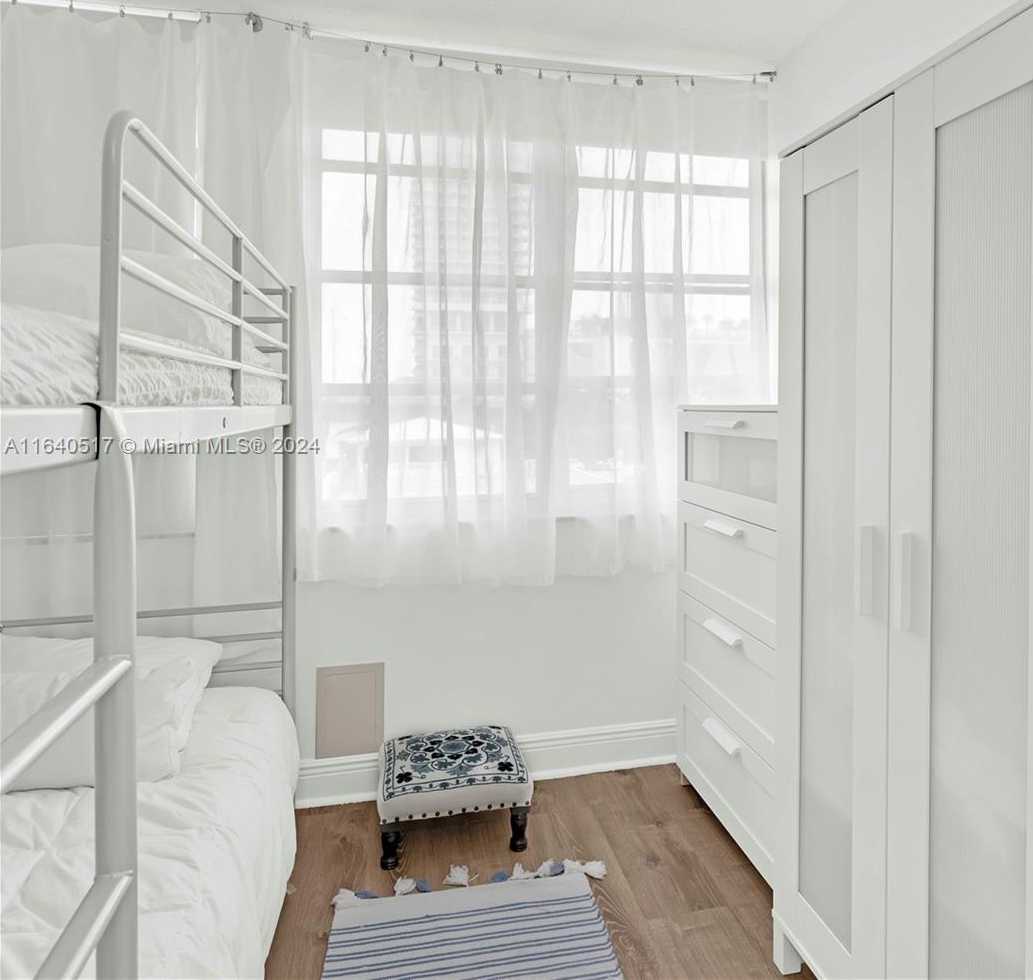 Small Image of 1817 SOUTH OCEAN #320, Hallandale Beach Number 20
