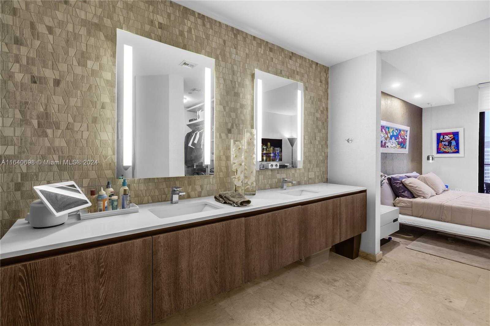 Small Image of 88 SOUTH WEST 7TH ST #3907, Miami Number 16