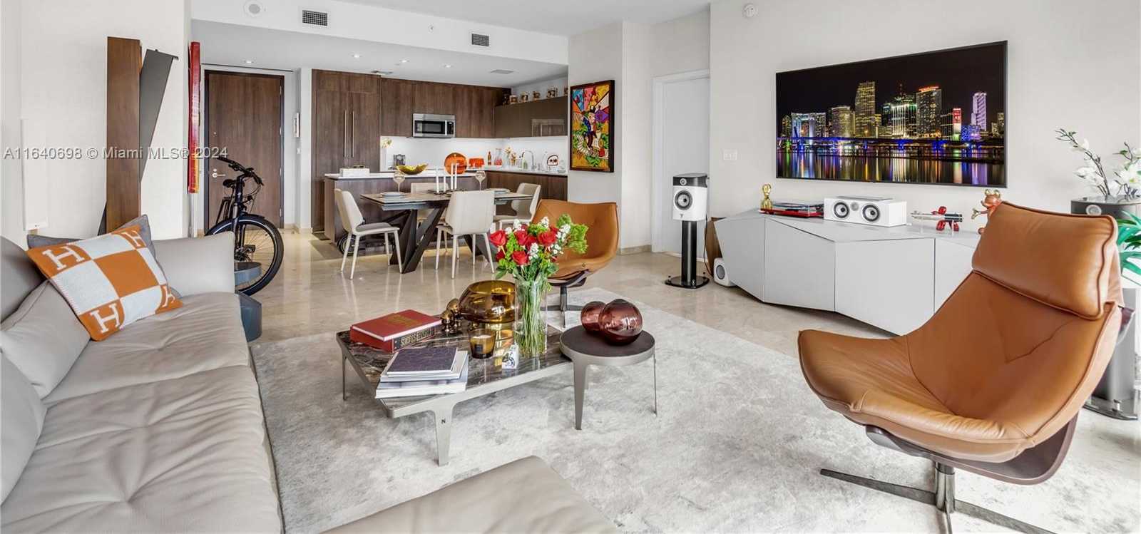 Small Image of 88 SOUTH WEST 7TH ST #3907, Miami Number 4