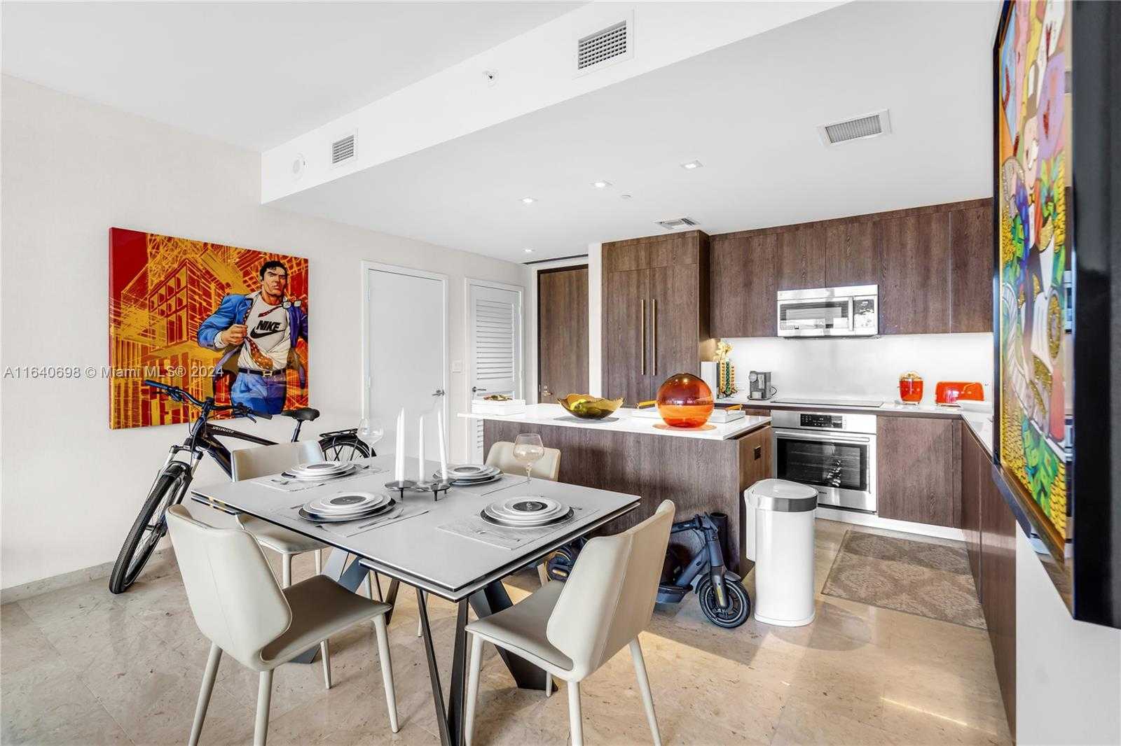 Small Image of 88 SOUTH WEST 7TH ST #3907, Miami Number 5