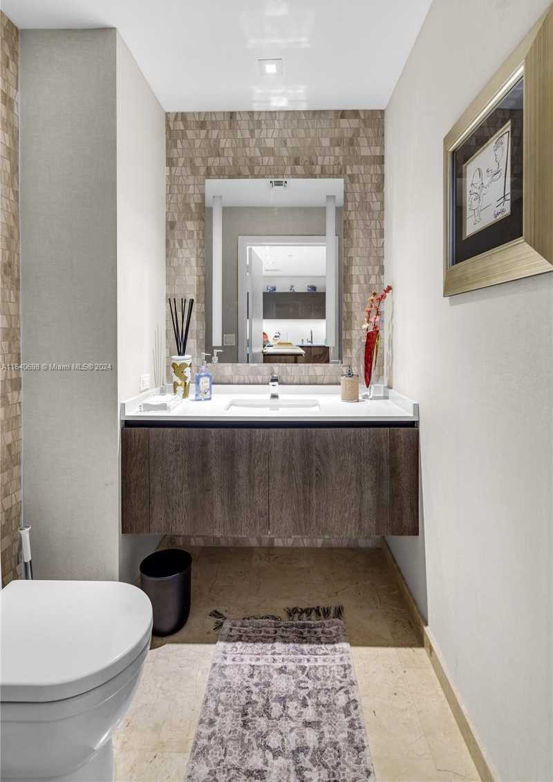 Small Image of 88 SOUTH WEST 7TH ST #3907, Miami Number 9